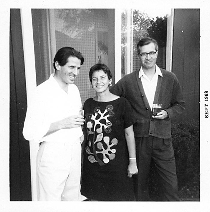 PrevUnident MarioPolsinelli EML - (Howard+KayCann home BayLaurelDr MenloPark) 9-15-68.jpg